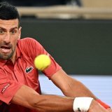 Djokovic a maîtrisé son sujet jeudi à Paris KEYSTONE/EPA/CAROLINE BLUMBERG